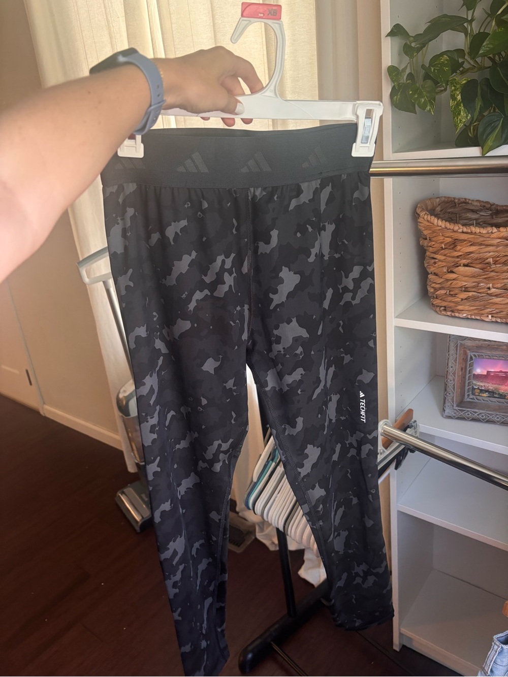 Adidas women’s Black Gray Camo Athletic Leggings